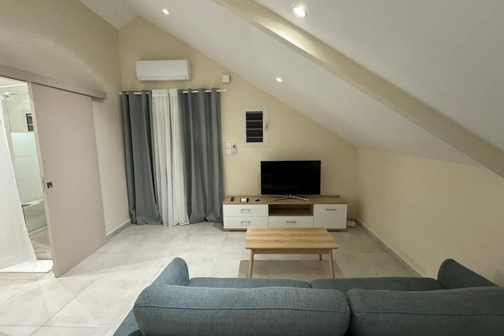 Grand Studio Charmant, Tout Equipe… Σαιν-Ντενί Εξωτερικό φωτογραφία